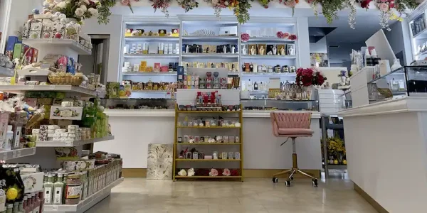 L'EAU DE SPA Butiques | CENTRAL COSMETICS - interior